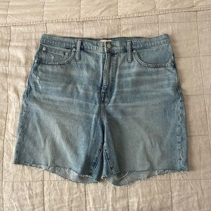 Women’s Madewell Mid Length Denim Shorts Sz 33/16